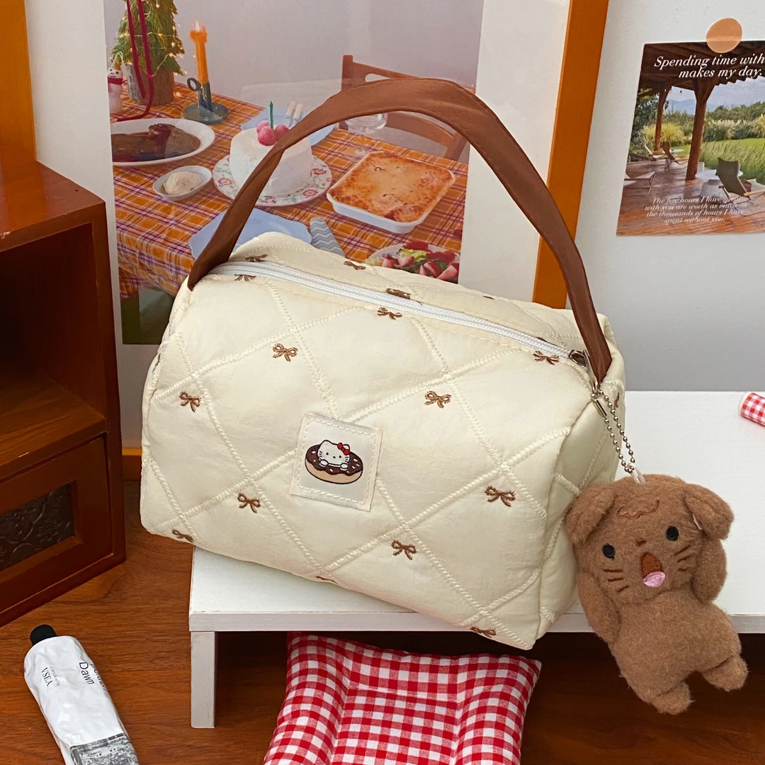 女包手提包化妆包便携式大容量旅行可爱卡通小众手拿包便携洗漱包