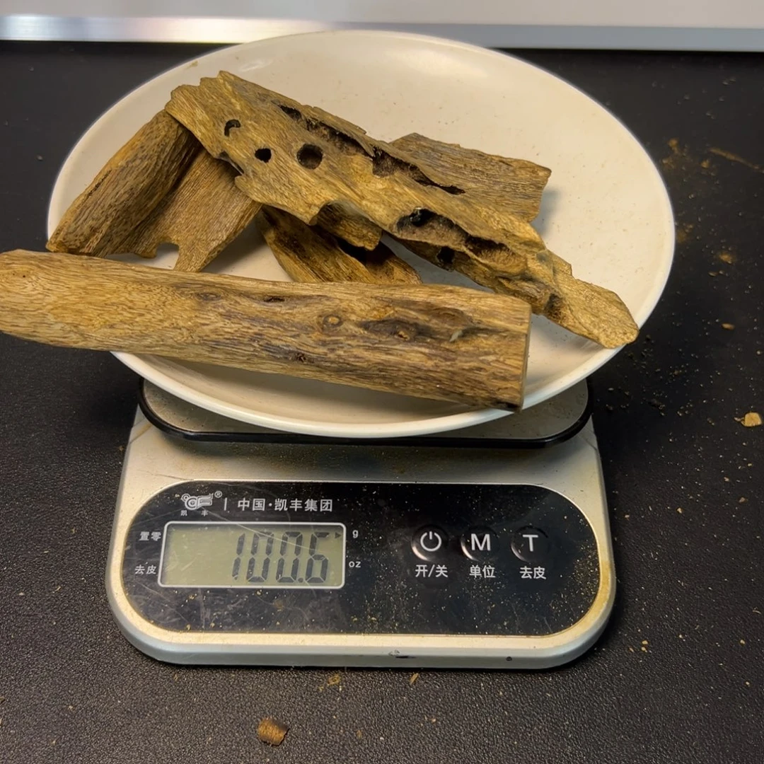 沉香碎屑沉香陆河虫眼