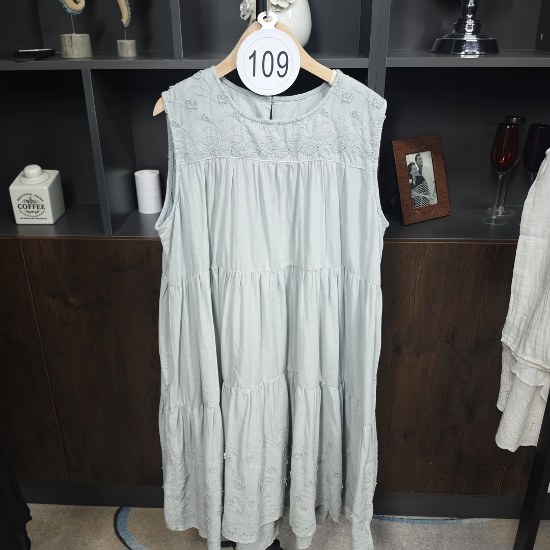 编码(109号-142号) 日系重工小花刺绣女士宽松大码洛丽塔连衣裙