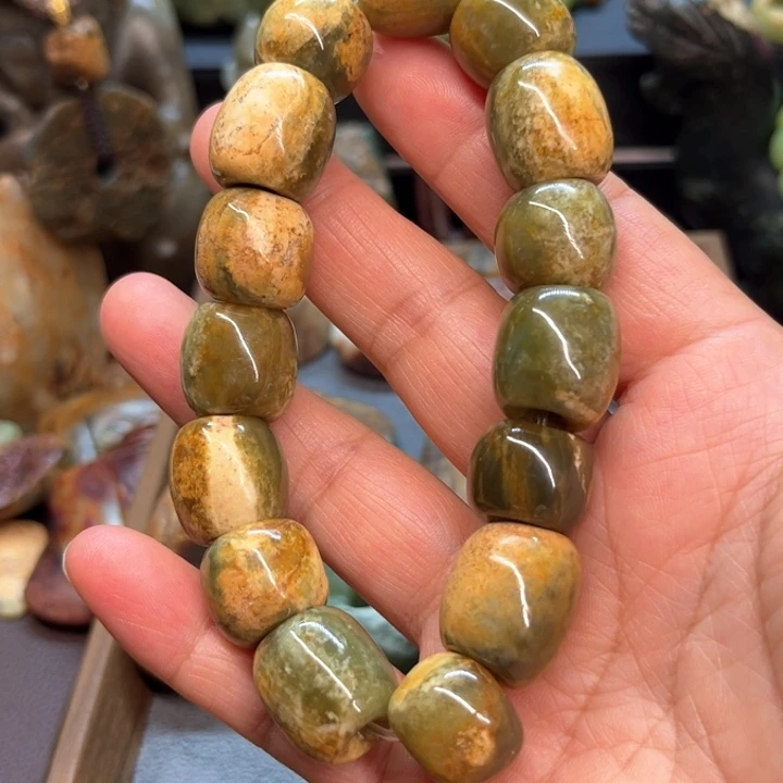 岫岩河磨玉（透闪石质玉）未镶嵌挂件开*