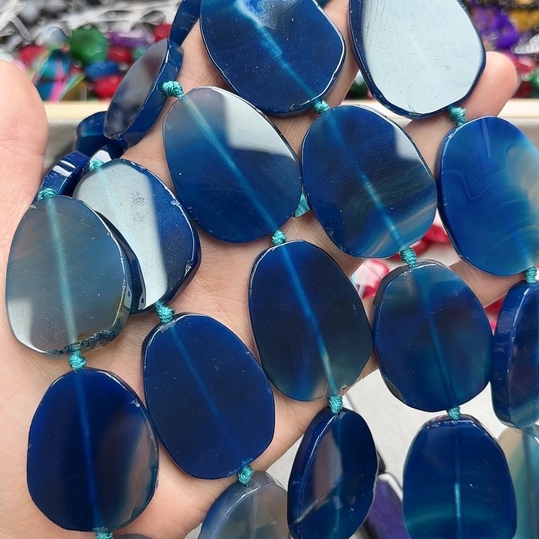 玛瑙/玉髓未镶嵌珠宝半成品30×40蓝玛原石片一条