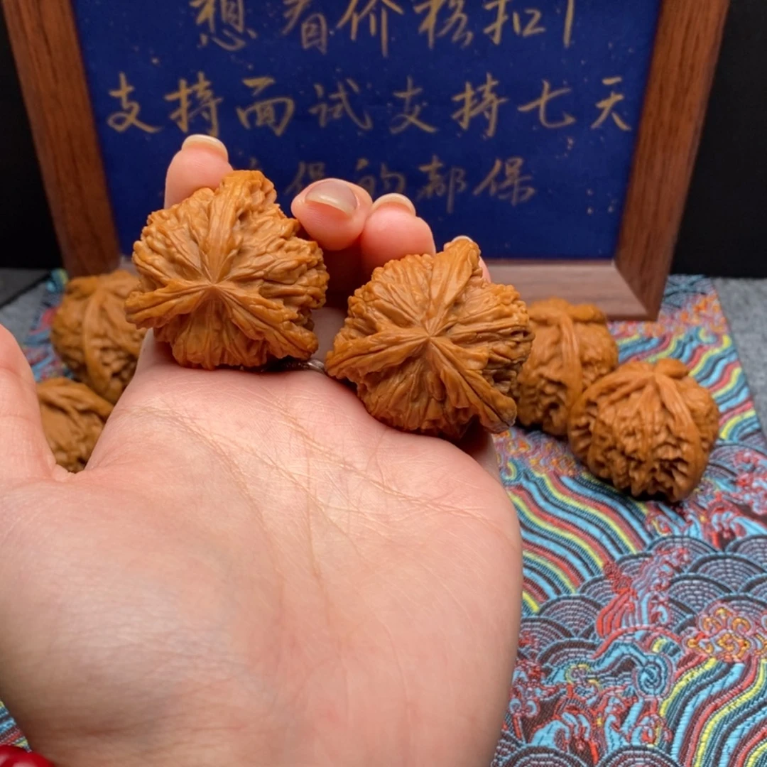 【闪购商品】平*心白狮