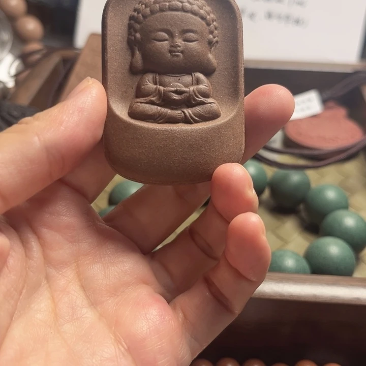 泥塑雍正玫瑰宝宝佛牌牌