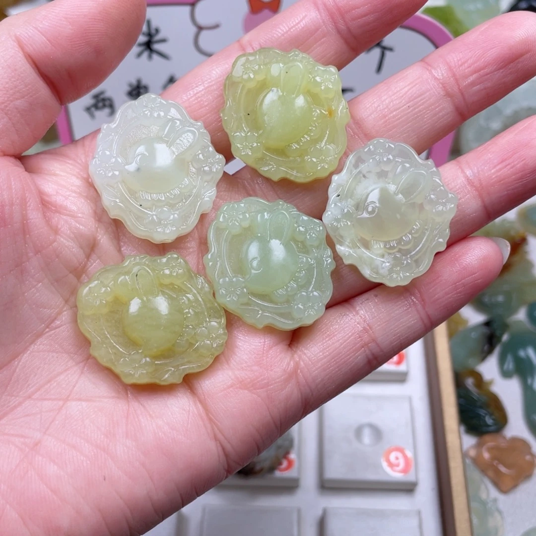 F***ღ蛇纹石玉未镶嵌颈饰