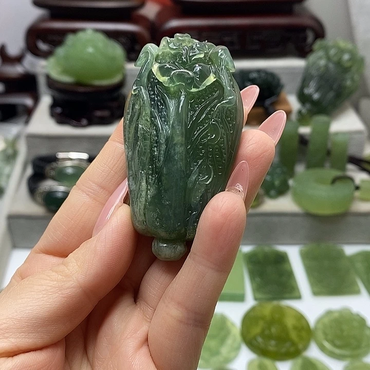 未镶嵌岫玉手把件