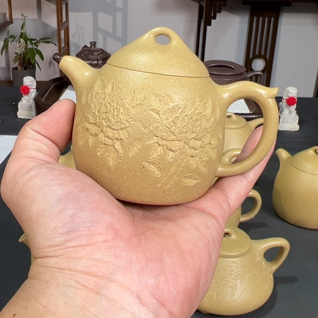 猜***哥紫砂茶壶梨皮秦权刻绘微微瑕