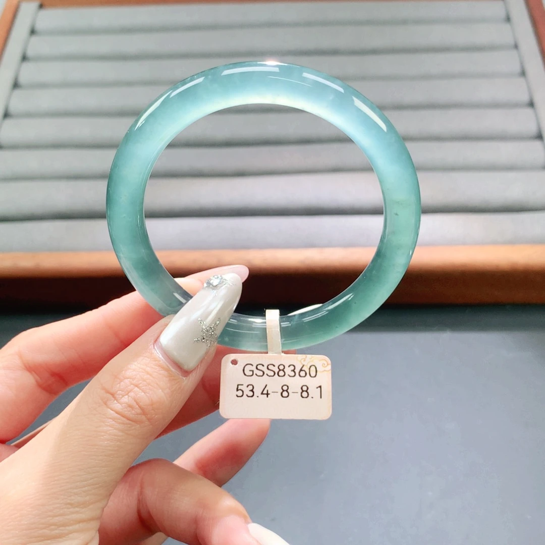 翡翠未镶嵌手镯天然