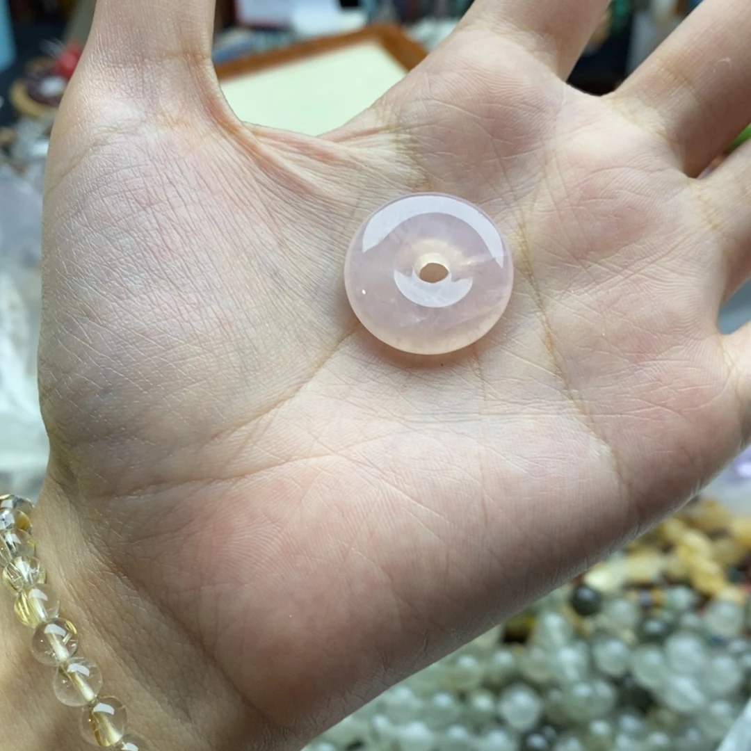 玛瑙/玉髓未镶嵌珠宝半成品一个天然粉晶平安扣22mm