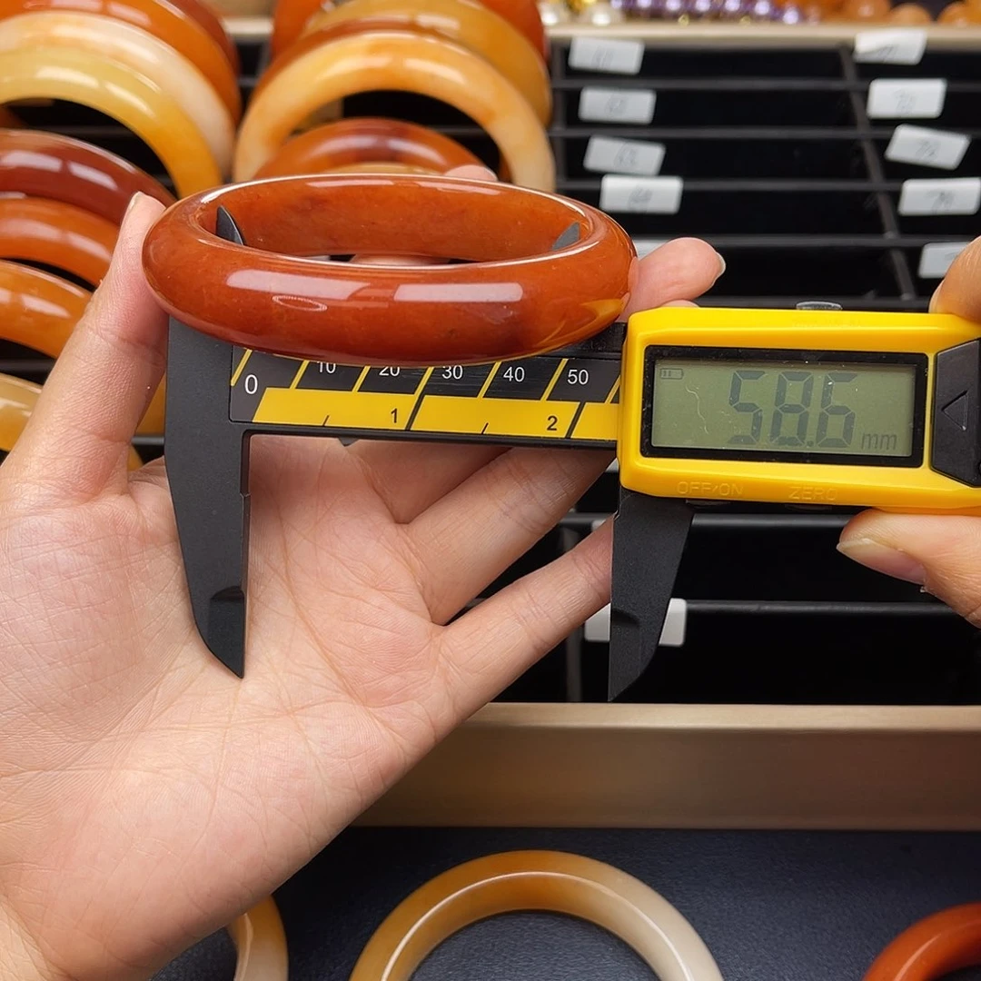 合金石英质玉（黄龙玉）手镯茄山老油料福利57号