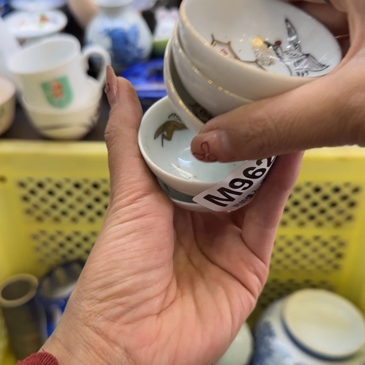 瓷片哈*韩哈哈哈哈哈哈姐姐