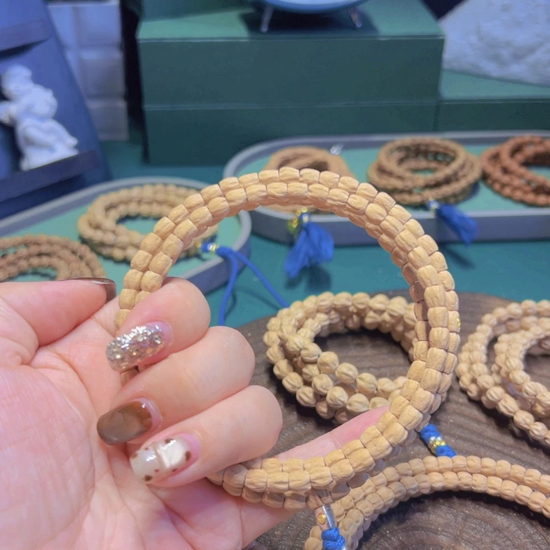 宁***远柏香籽/百香籽吊坠