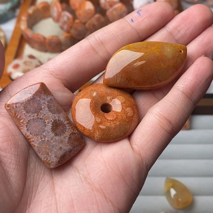 A***花未镶嵌珊瑚玉硅化玉