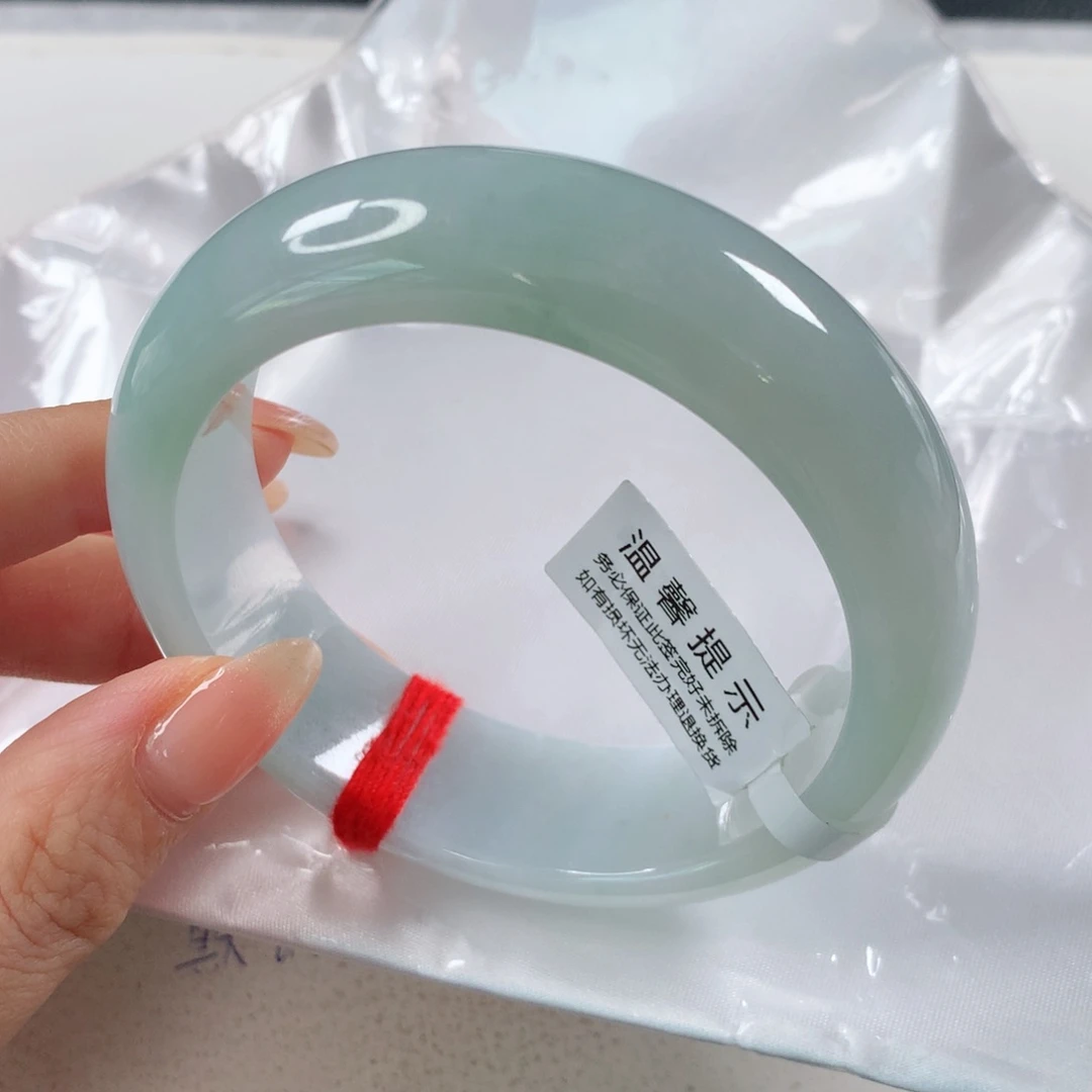 翡翠手镯未镶嵌 正圈①④③