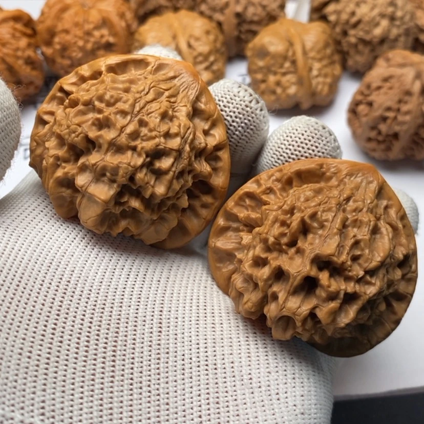 【闪购商品】文玩核桃把件18官帽