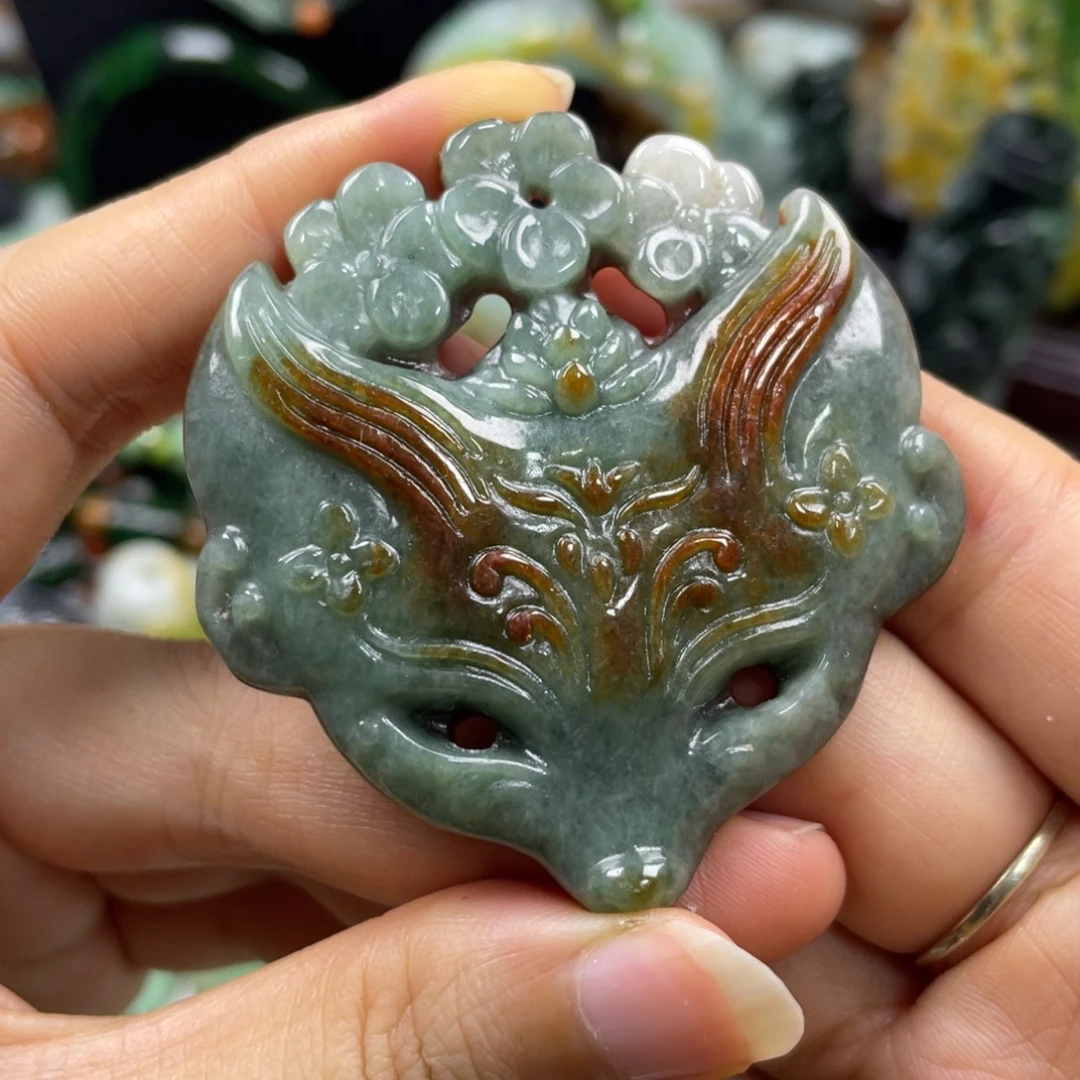 翡翠未镶嵌颈饰牌子