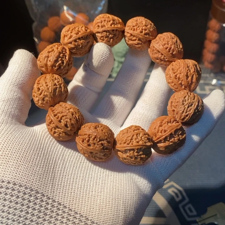 文玩核桃手串……6