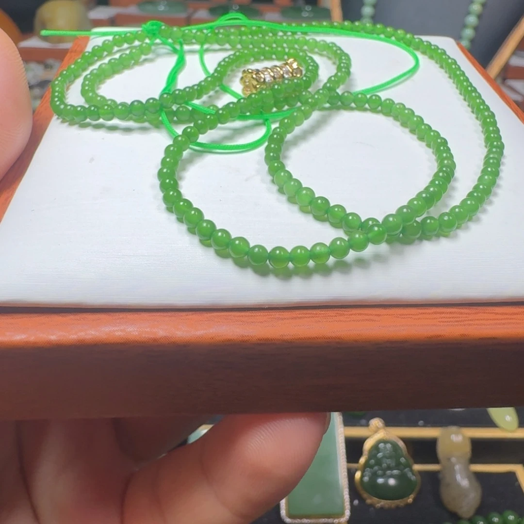 麦***子颈饰未镶嵌和田玉请认真阅读购买协议