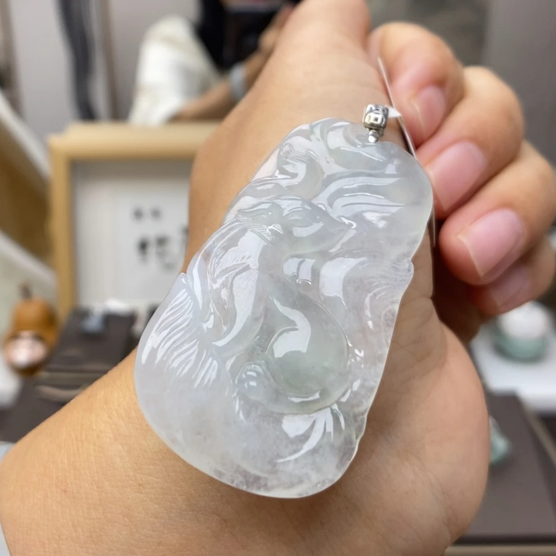 【闪购商品】颈饰18K金镶嵌翡翠35