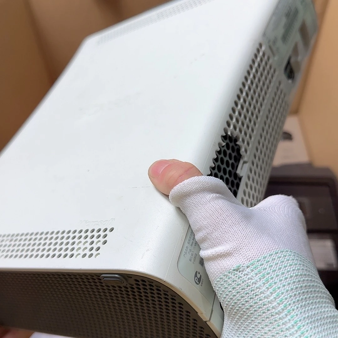 葡****?中古商品，瑕疵品，不保好坏。987