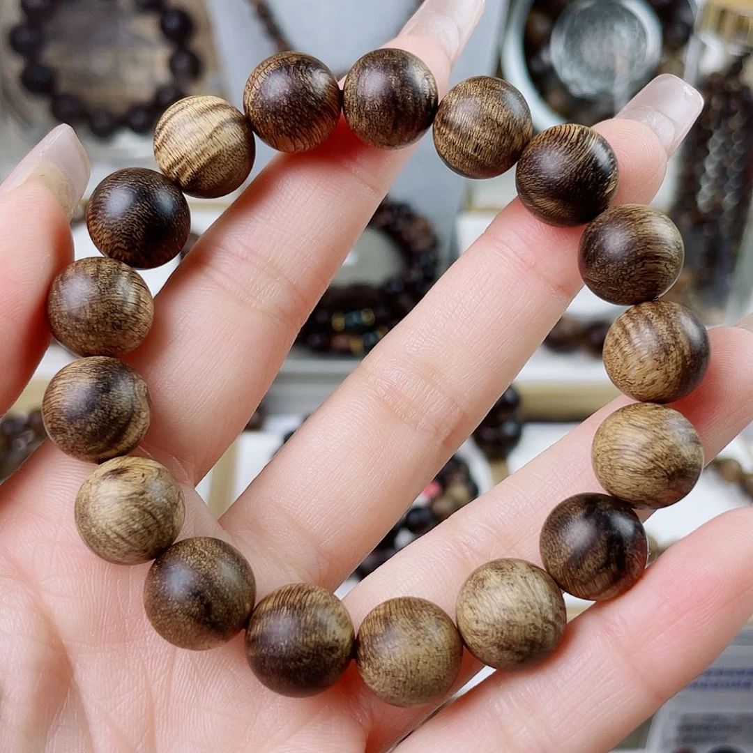 手串沉香越南芽庄老白棋玉化老料满瘤疤1.2