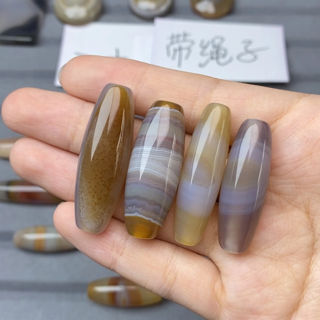 玛瑙/玉髓颈饰未镶嵌唐****育