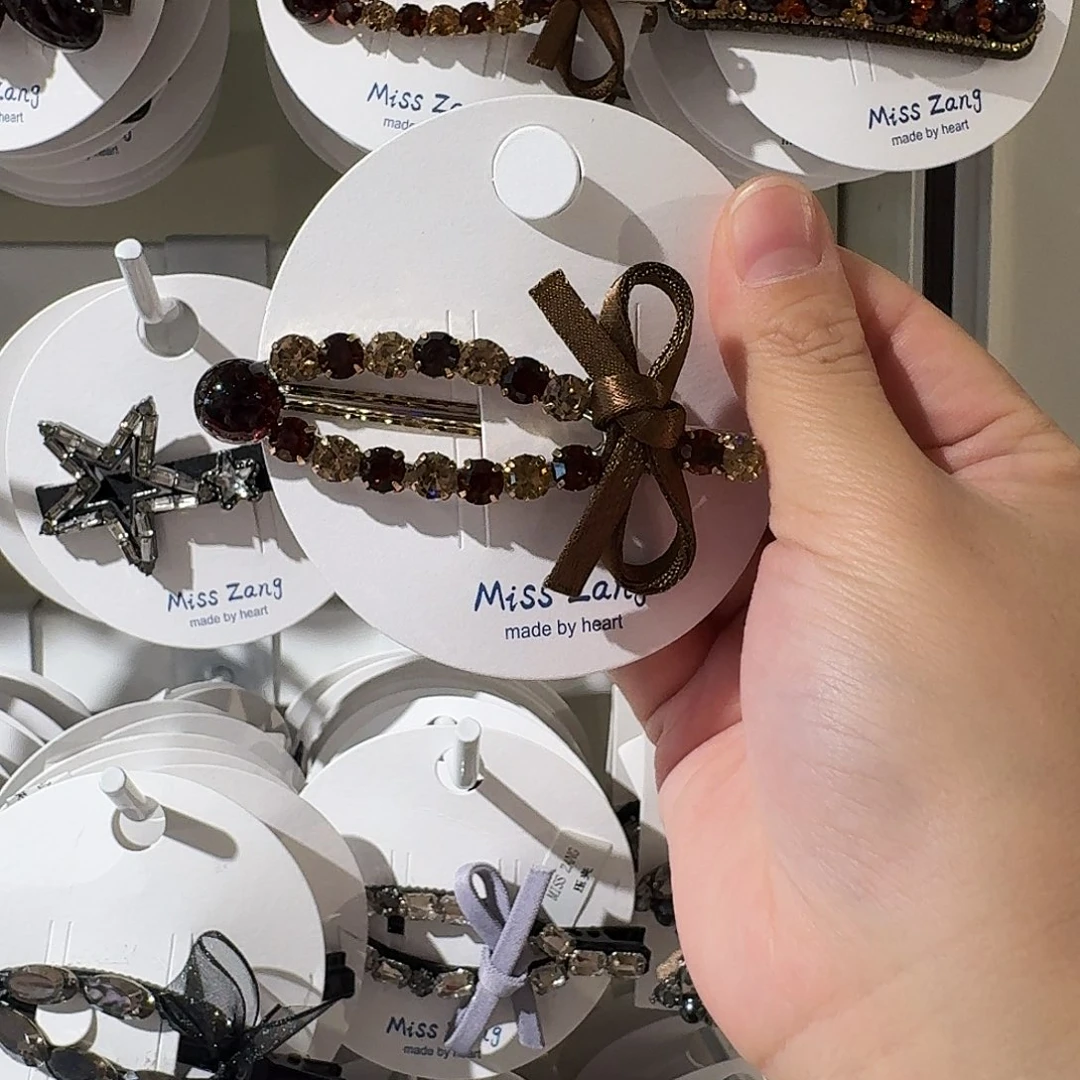 非金属咖色蝴蝶结