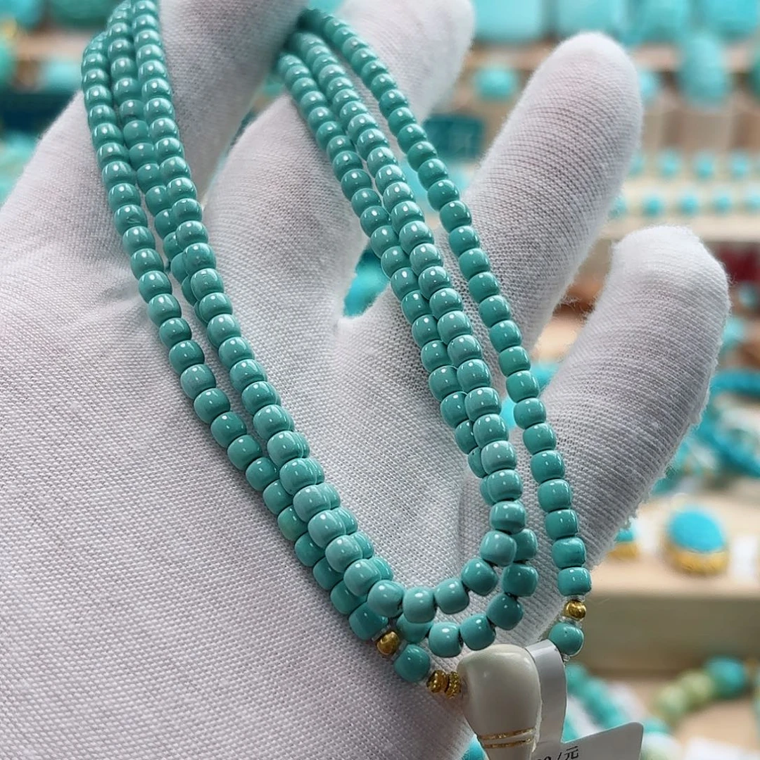 建***成绿松石未镶嵌珠宝奇石