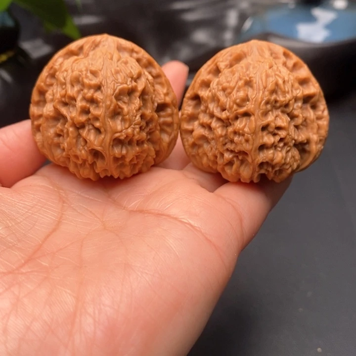 文玩核桃把件三角疆43尺