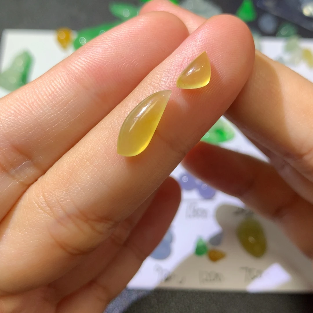 颈饰未镶嵌翡翠随形