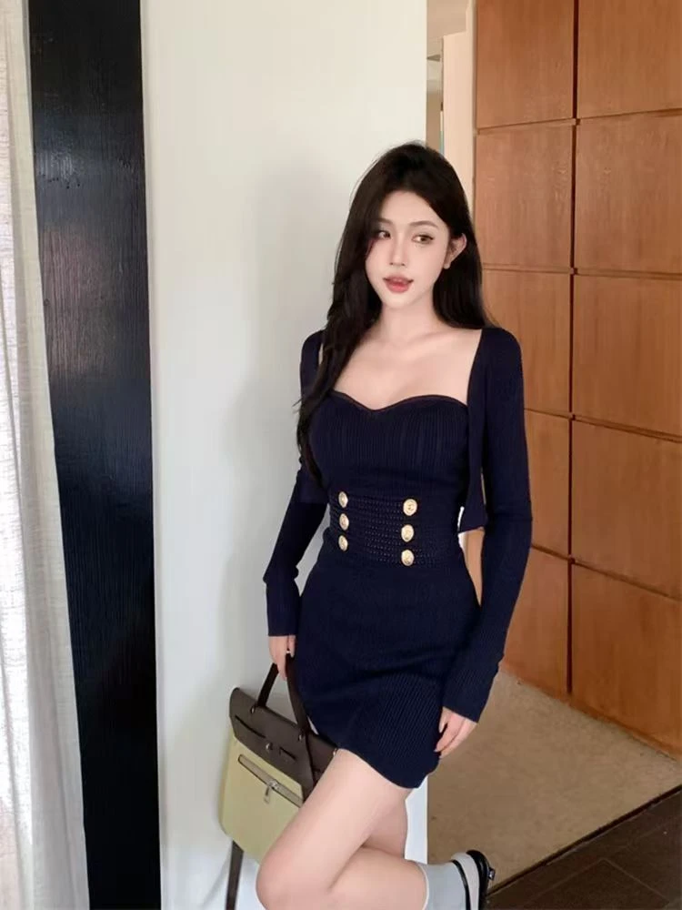 比弗利名媛金扣小香针织长袖开衫抹胸包臀短裙套装2024早秋新款
