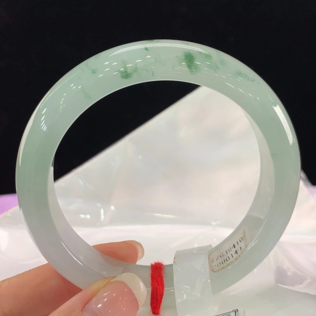 翡翠手镯未镶嵌111-0149
