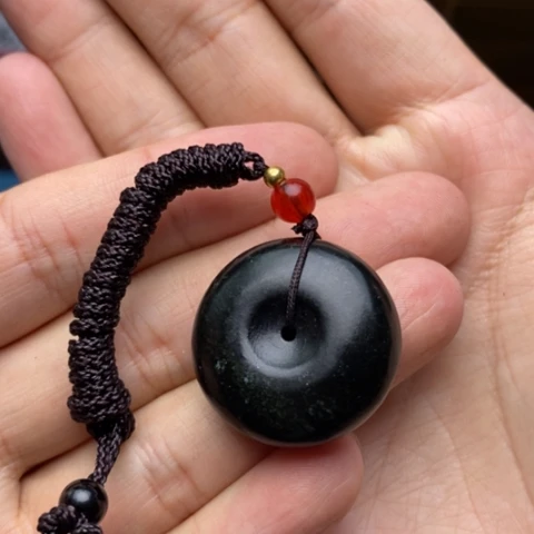 舍***得颈饰未镶嵌和田玉