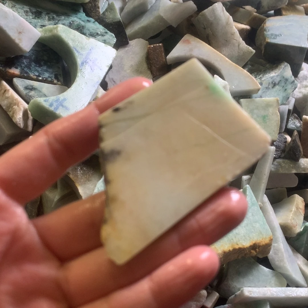 翡翠颈饰未镶嵌缅甸翡翠