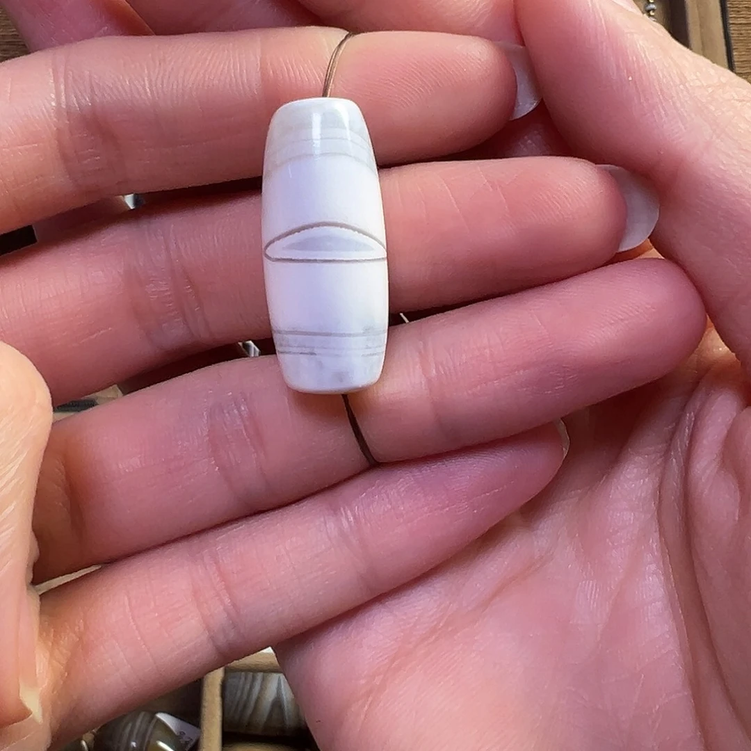 J***o玛瑙/玉髓未镶嵌颈饰