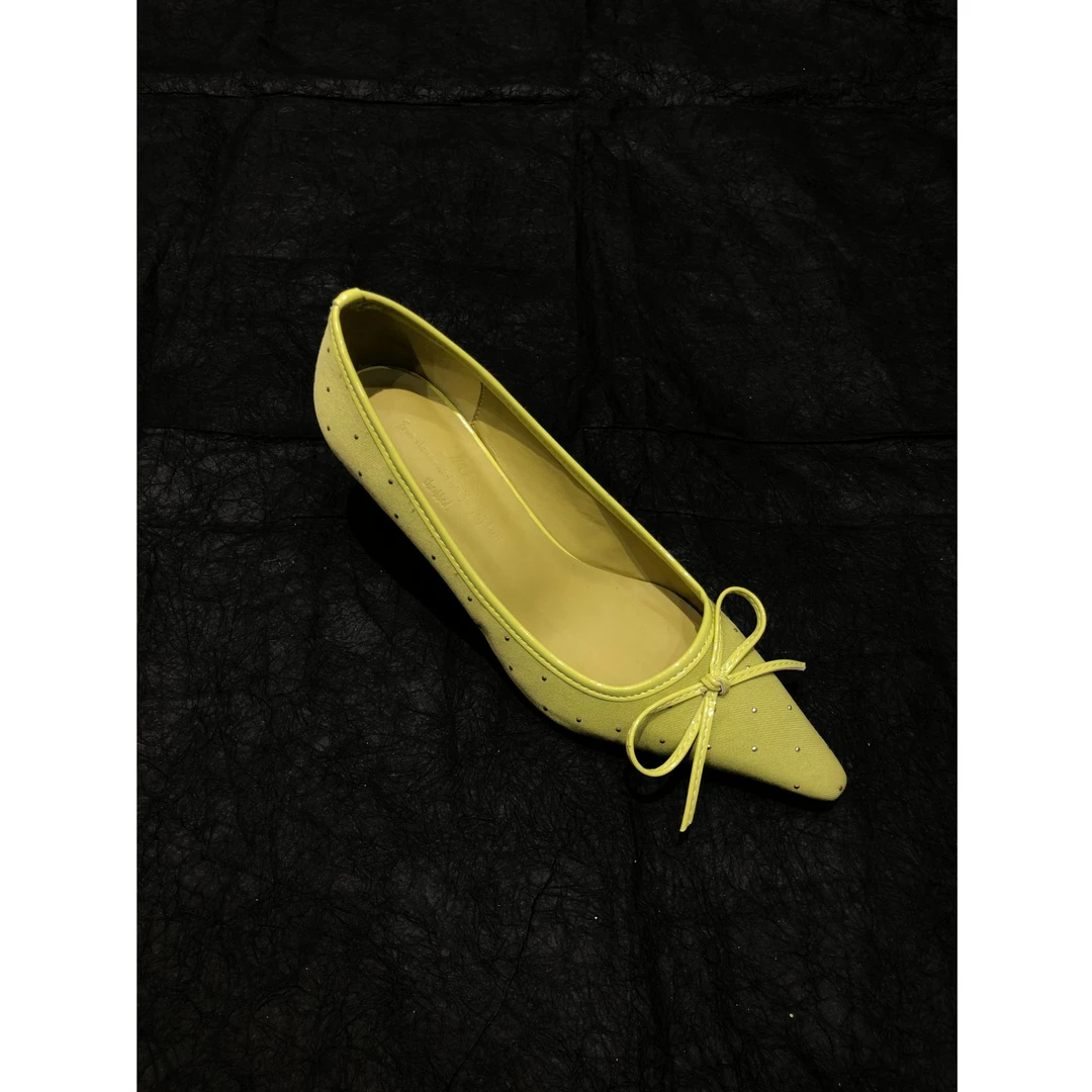 小猫跟气质新款法式配裙子浅口单鞋尖头黑色亮钻细跟高跟鞋女 M