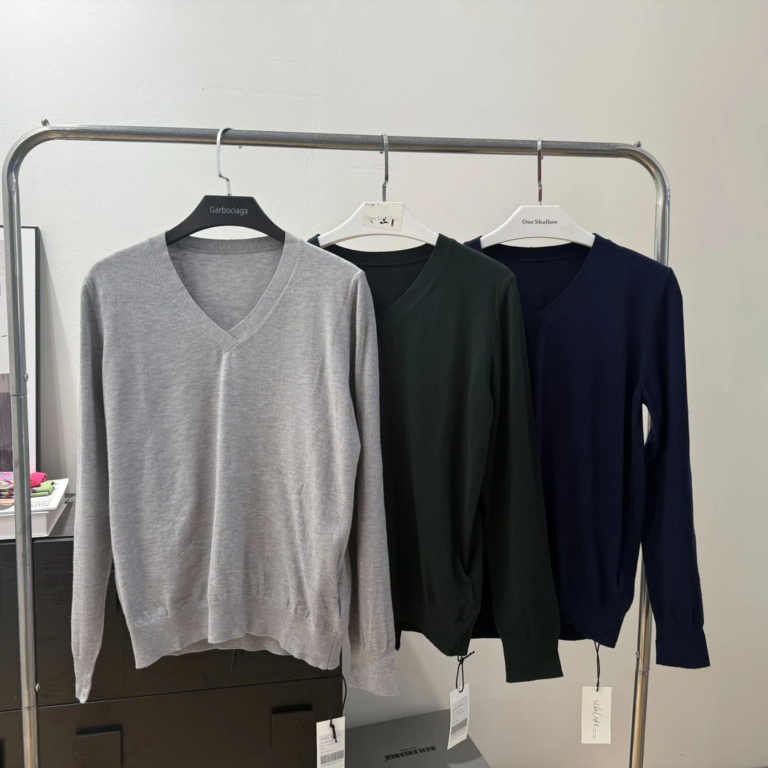 秋冬V领百搭长袖针织衫4870