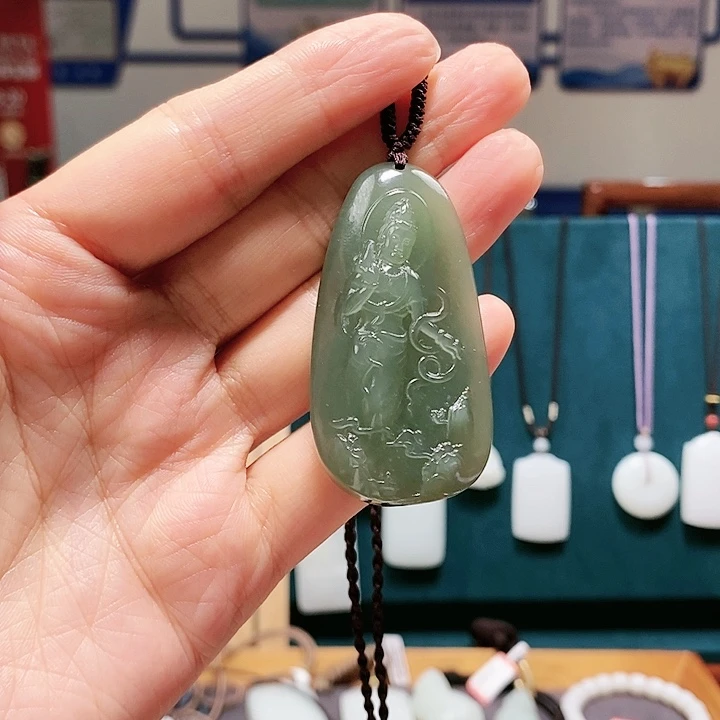 【闪购商品】颈饰未镶嵌和田玉