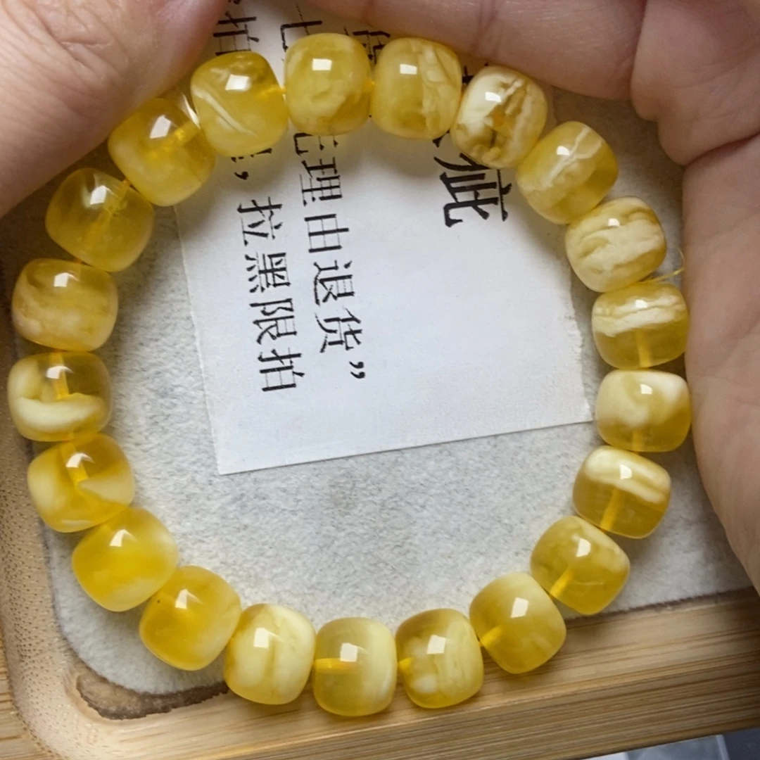 琥珀未镶嵌珠宝奇石71