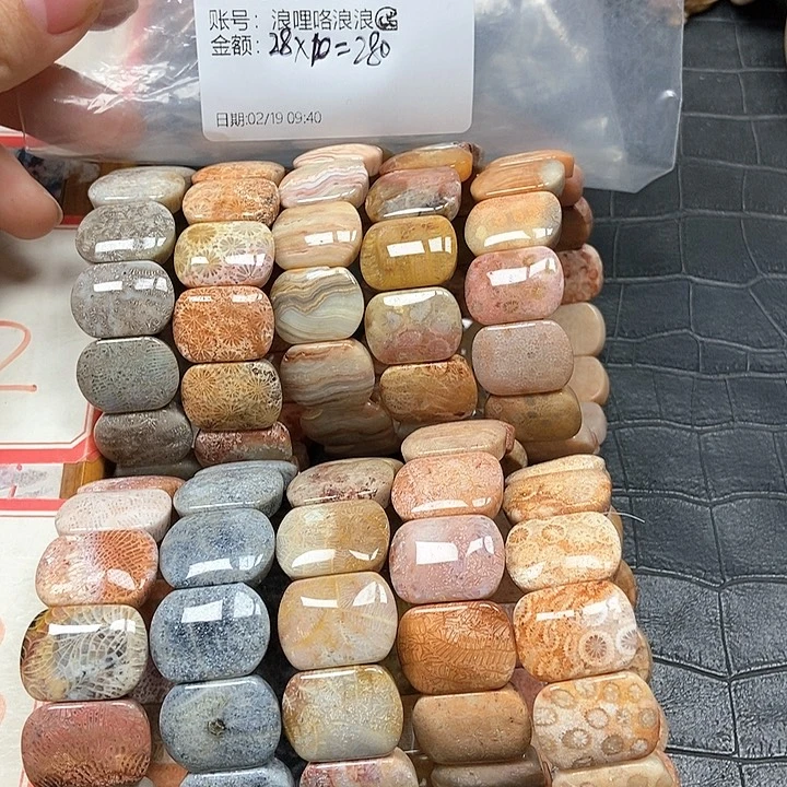 硅化珊瑚（珊瑚玉）手镯未镶嵌浪****?19
