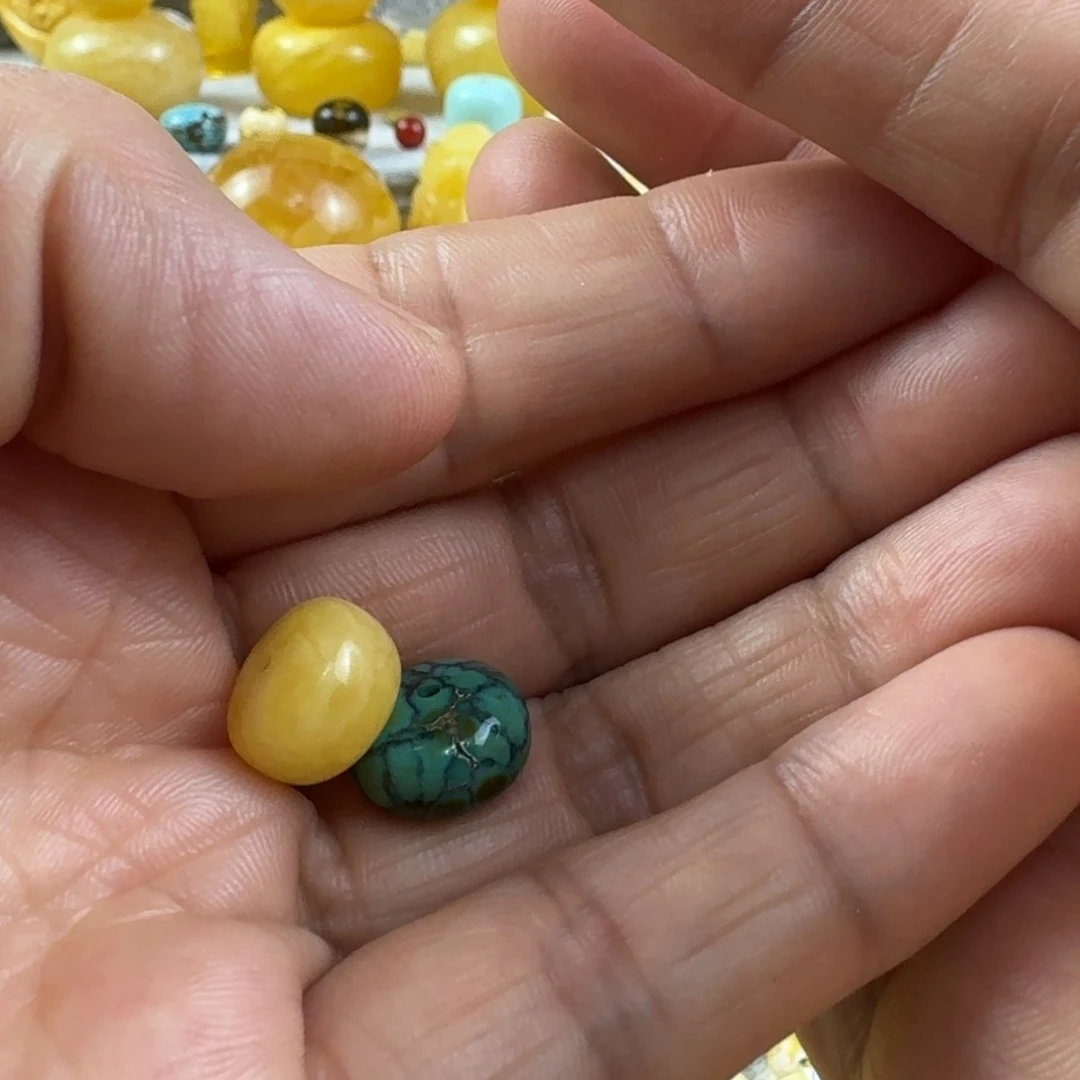 *****蜜蜡未镶嵌裸石45杂