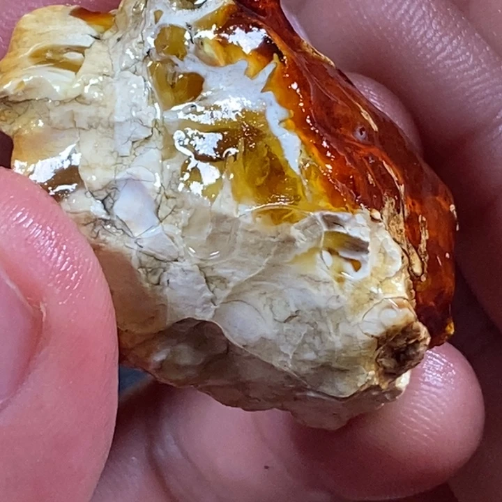 未镶嵌定制琥珀强*