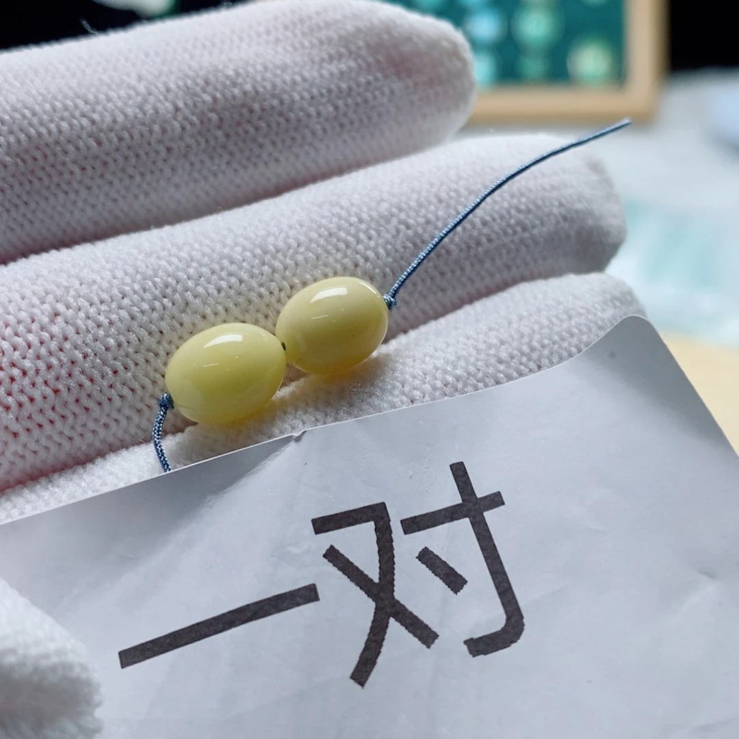 未镶嵌琥珀珠宝奇石