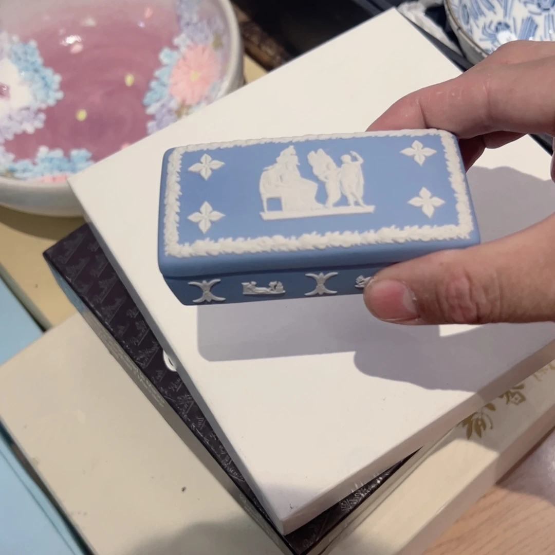 瓷片哈哈哈哈我也是很喜欢