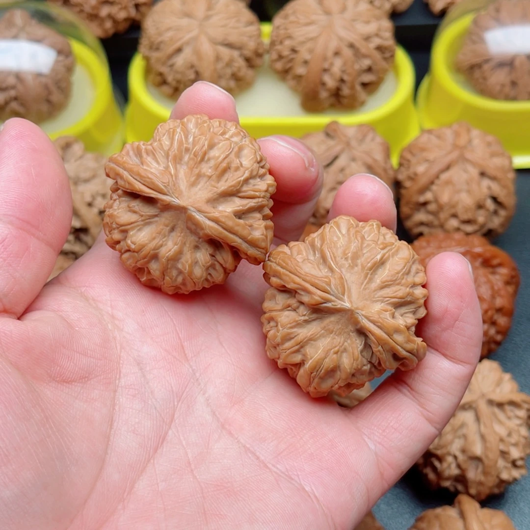 把件文玩核桃核王狮子头40×40×30