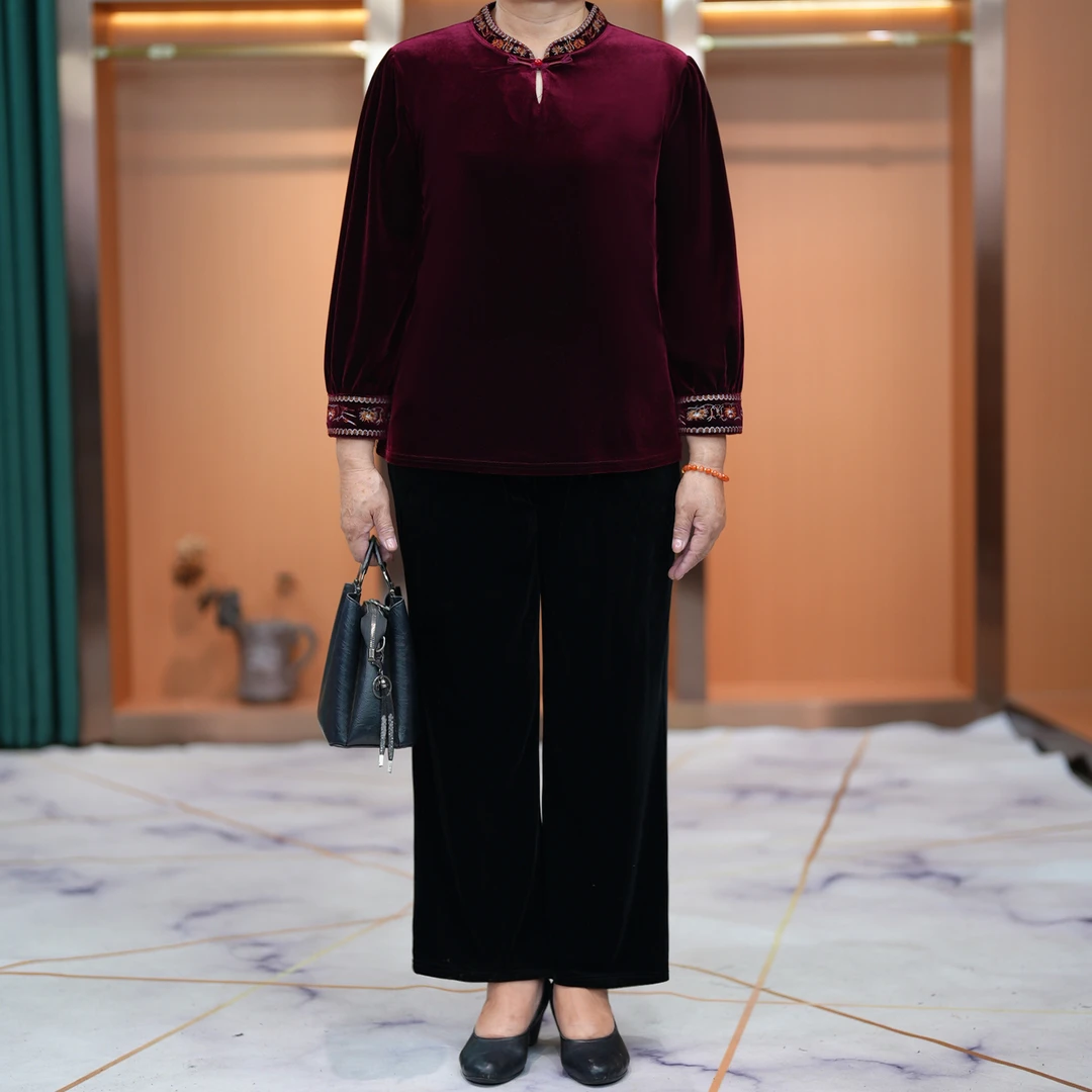 大码胖妈妈装洋气绣花领金丝绒套装2025秋款中老年国风盘扣两件套