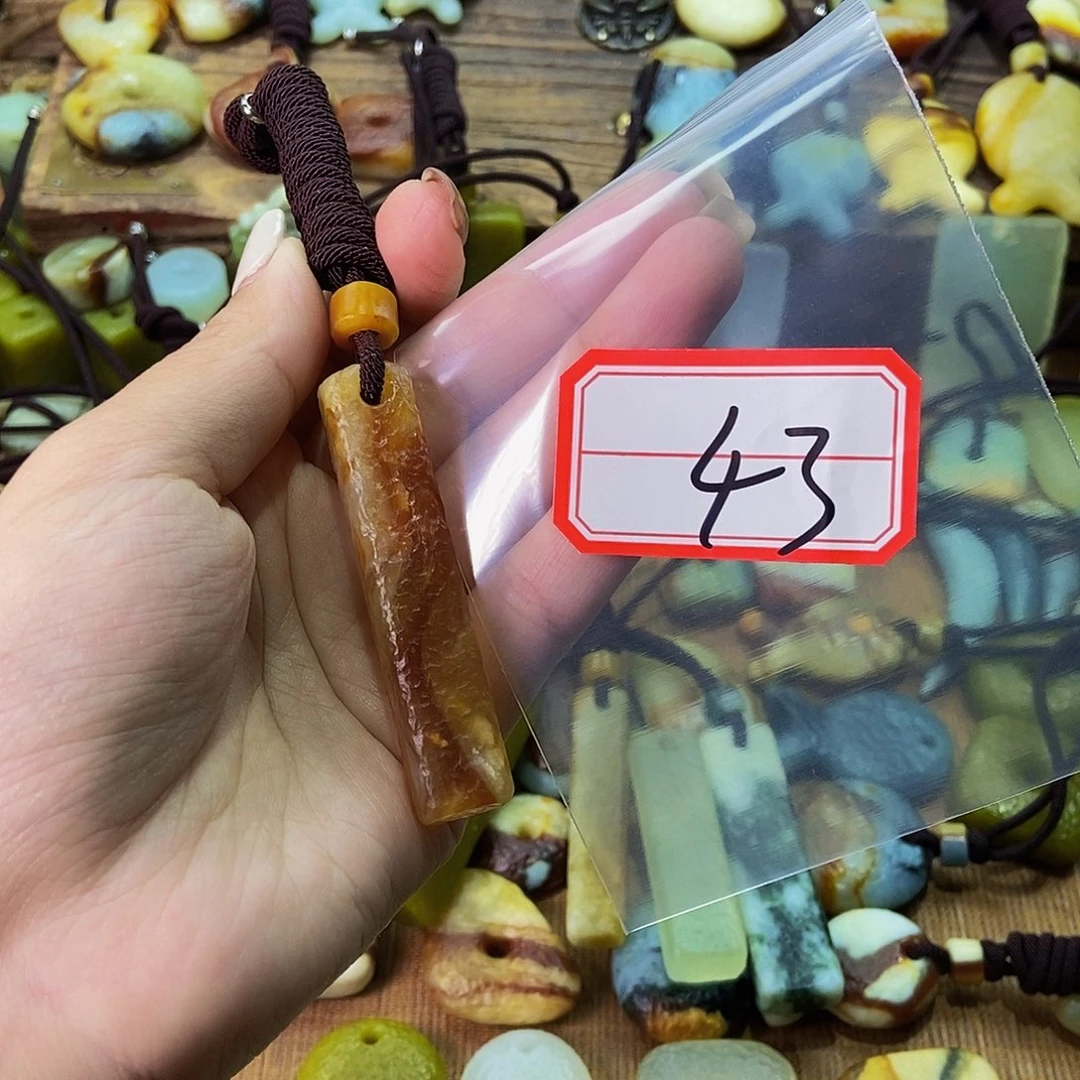 未镶嵌蛇纹石玉挂件得****好