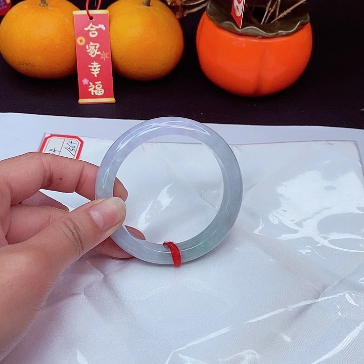 翡翠手镯未镶嵌56圈154