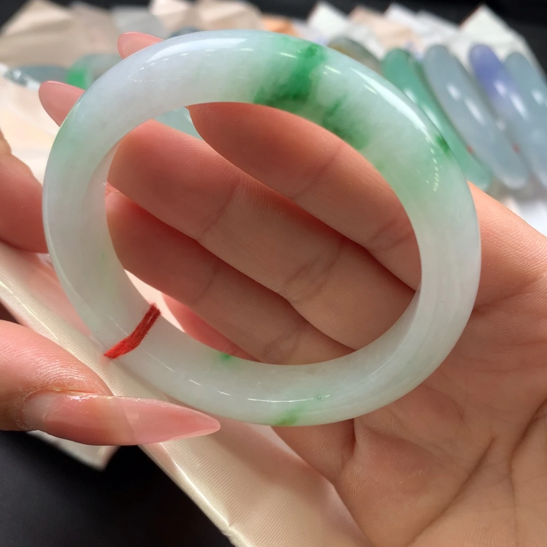 翡翠未镶嵌手镯56.4正圈