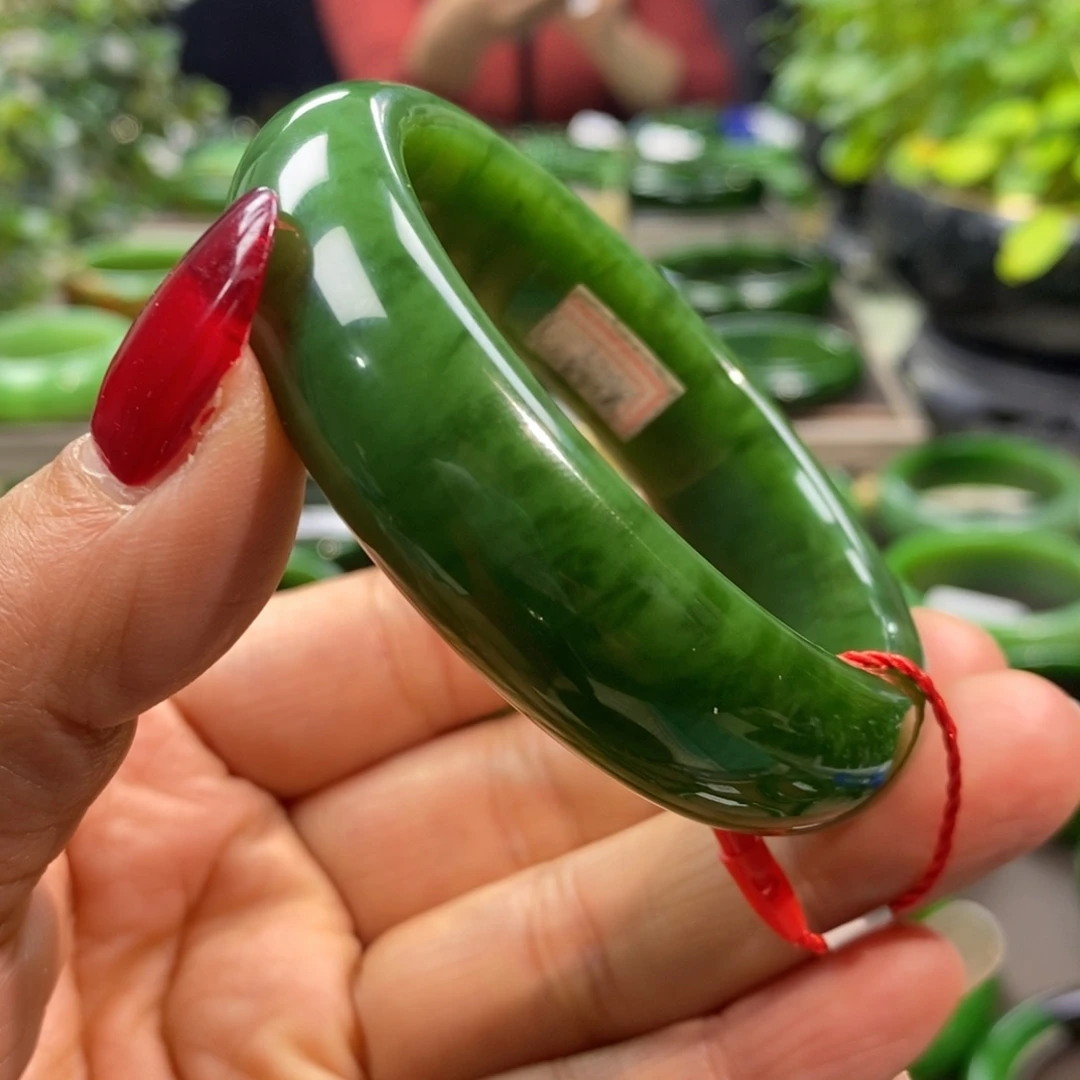 和田玉（碧玉）手镯未镶嵌彬**礼