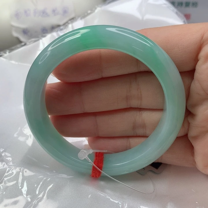 未镶嵌手镯翡翠37